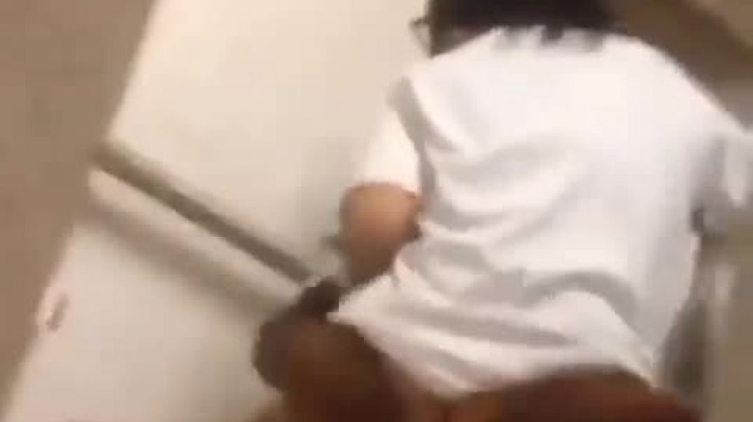 Learners-fucking-at-school-toilets