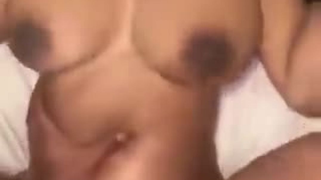 ⁣Moving with the dick