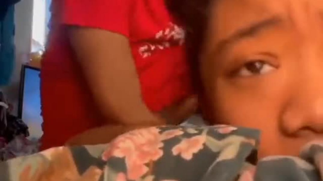 Colored teen gets her pussy stretched