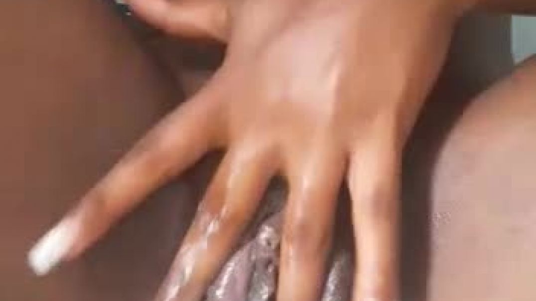 ⁣Close up prostitute  pussy