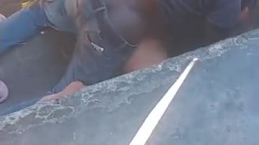 ⁣Fucking prostitute  raw