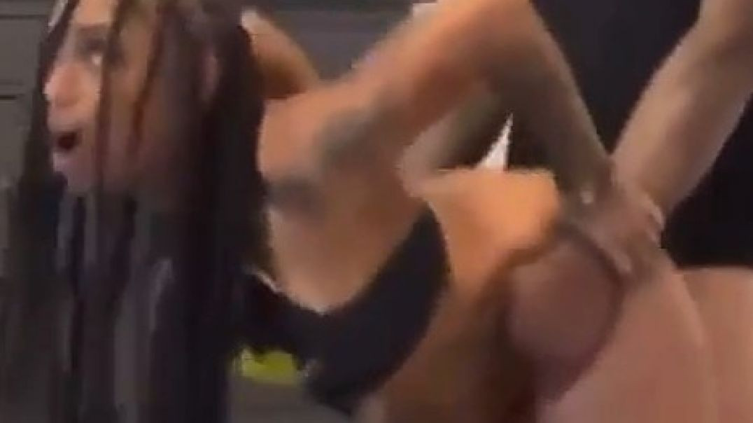 ⁣I believe I can fly Style crying