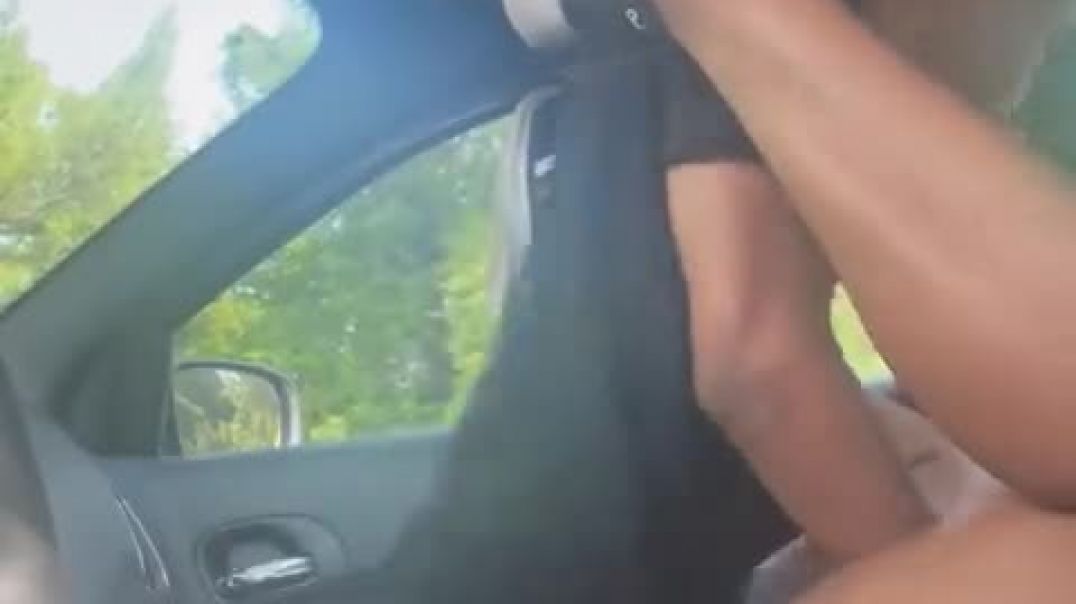 Legs-on-the-the-car-roof
